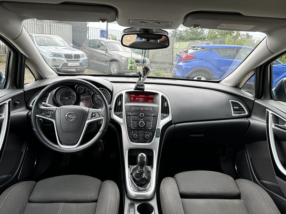 OPEL Astra 2011 — imagine 4