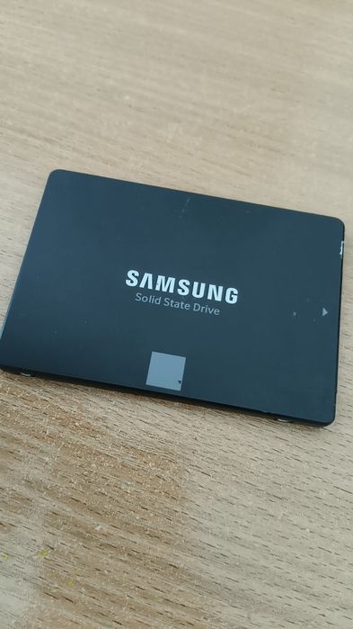 SSD 2.5  1tb Samsung