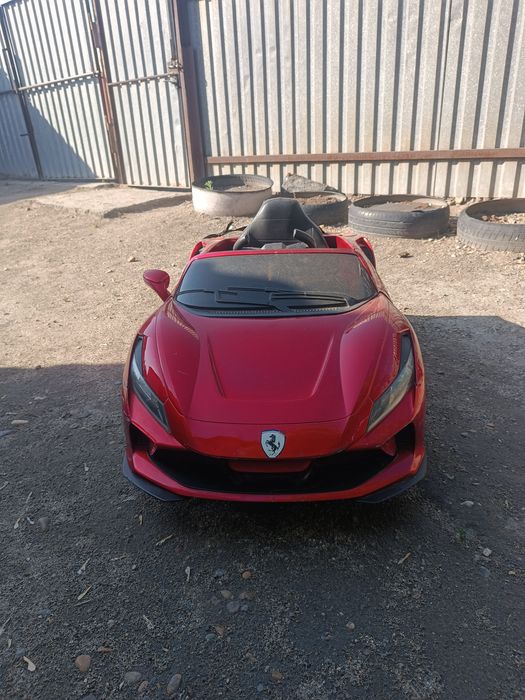 Продам детскую машинку