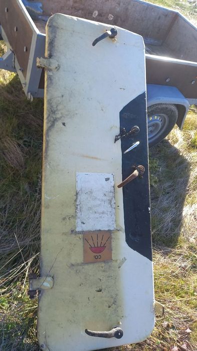 Корабна врата, корабен прозорец