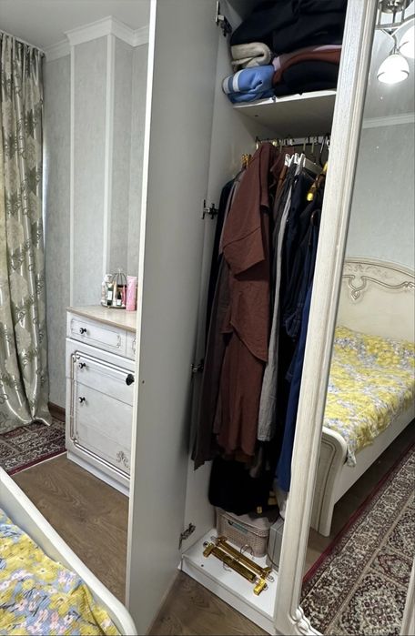 Спальный гарнитур