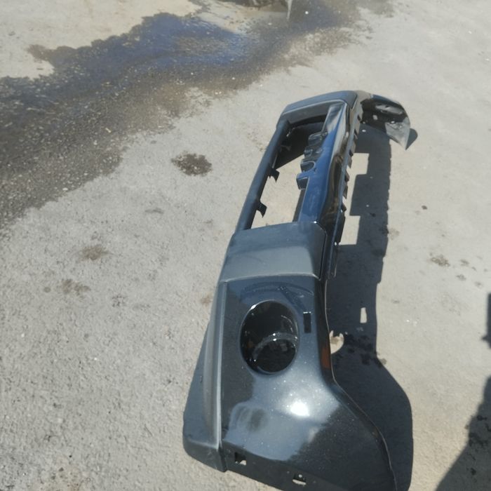 Бампер передний.