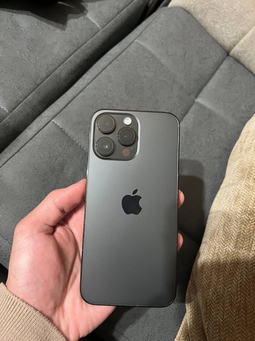 Iphone 14 pro max qora