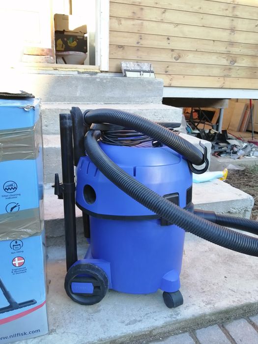Aspirator Nilfisk Multi II 22