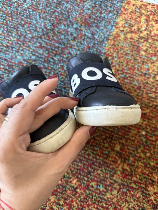 Adidasi piele Boss 27