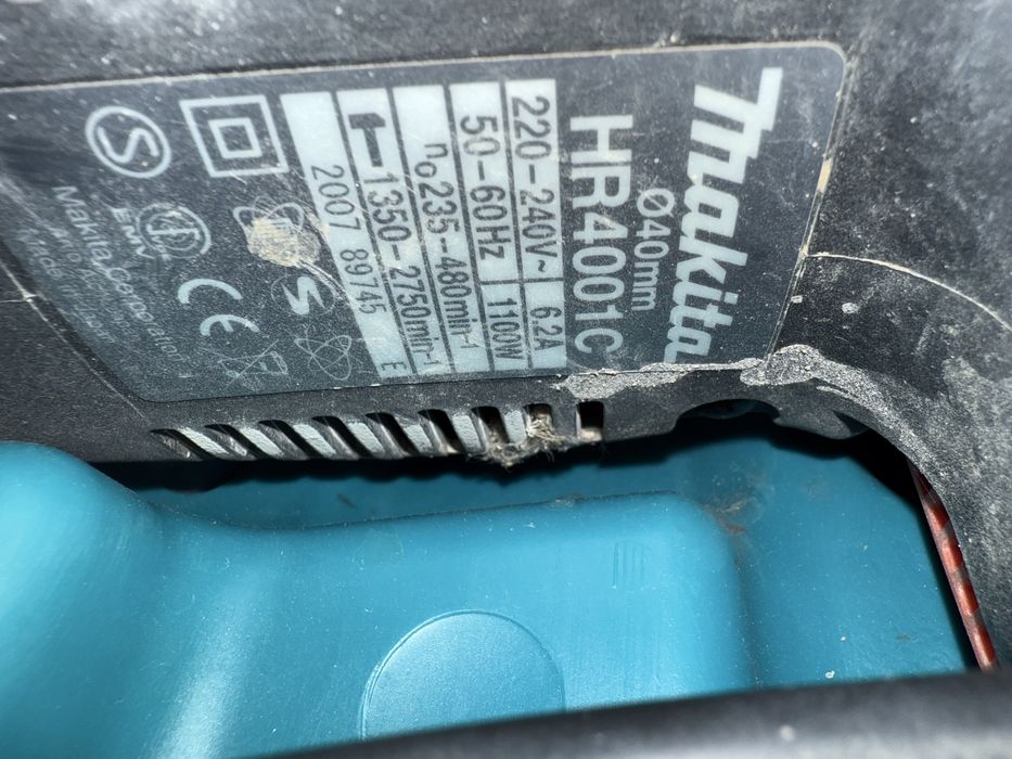 Ciocan rotopercutor profesional Makita