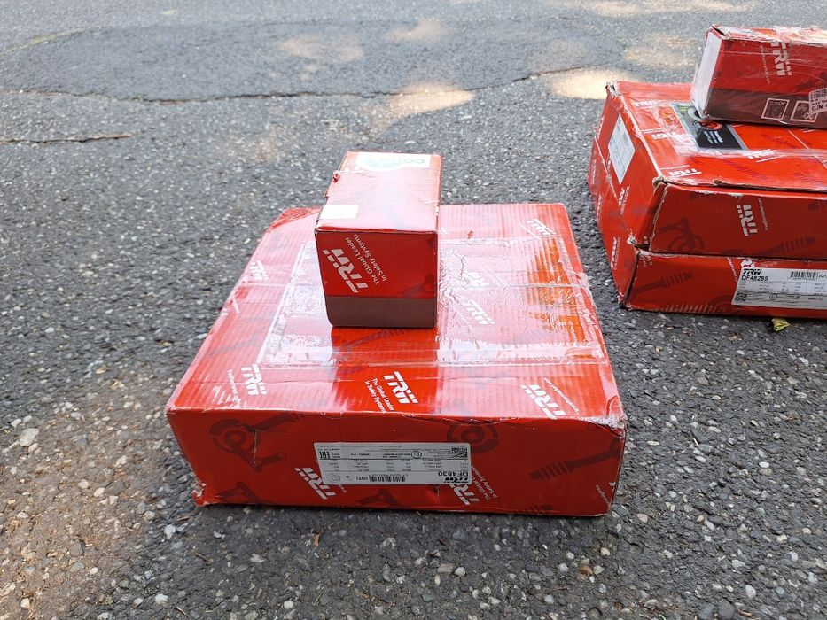 Set discuri și placute frână Toyota Auris, Prius,Rav4