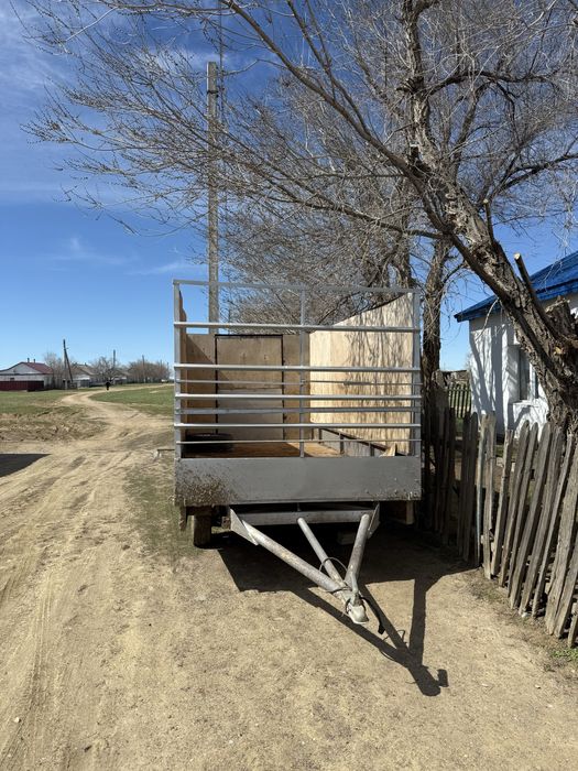 Продам прицеп новый