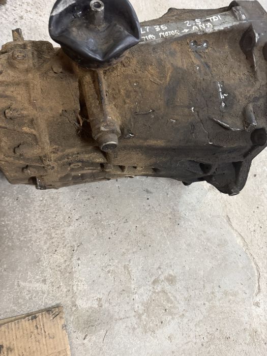 Скорстна кутия за ЛТ 35 2,5 тди 5 скорости/ LT35 2.5 TDI