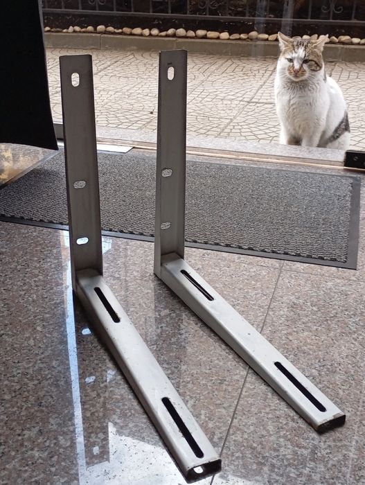 Стойка за климатик