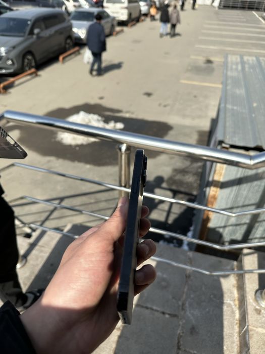 Продаю айфон 14 про макс на 256г