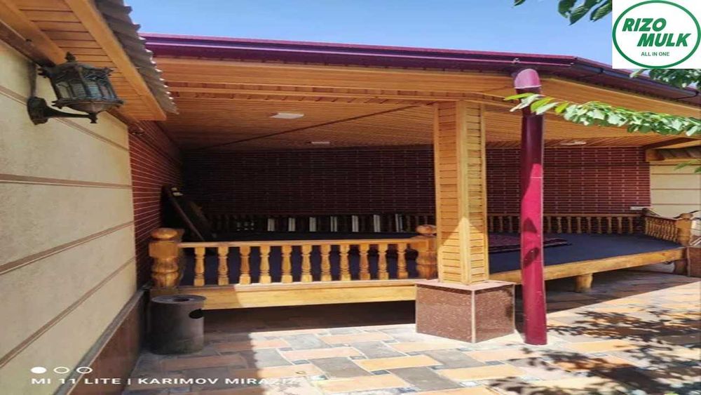 Назарбек Харакатда файзли ховли сотилади. NR494/162