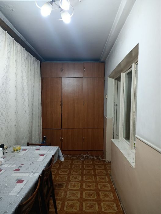 Продаётся 3 комнатная Чиланзар кирпичный