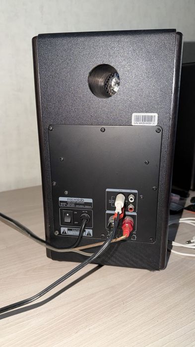 Продам колонки Microlab