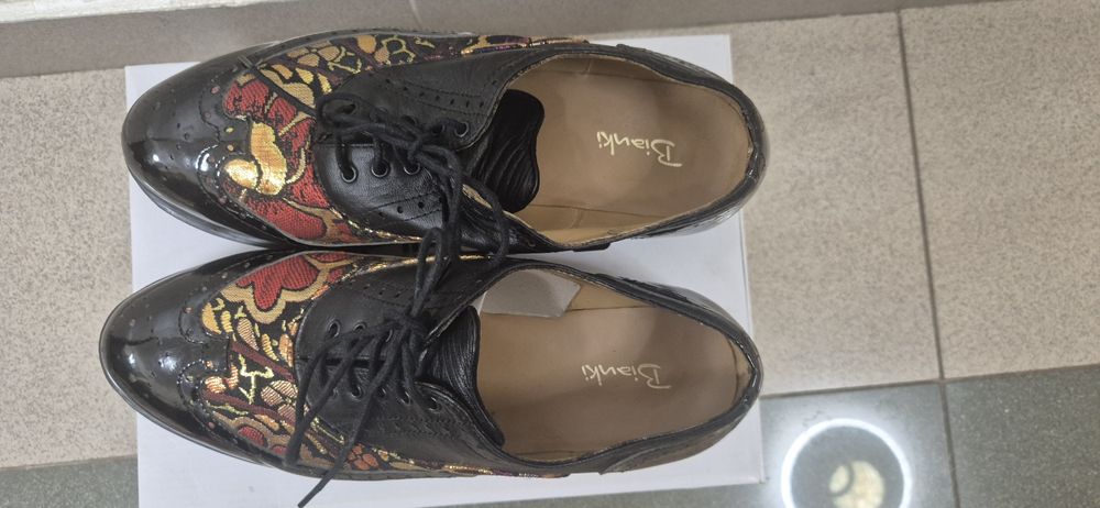 Официални обувки