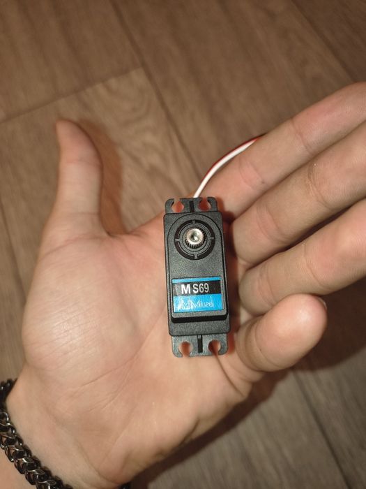 Servo 9g 4.5 kg pentru Arduino/Rc/Robotică