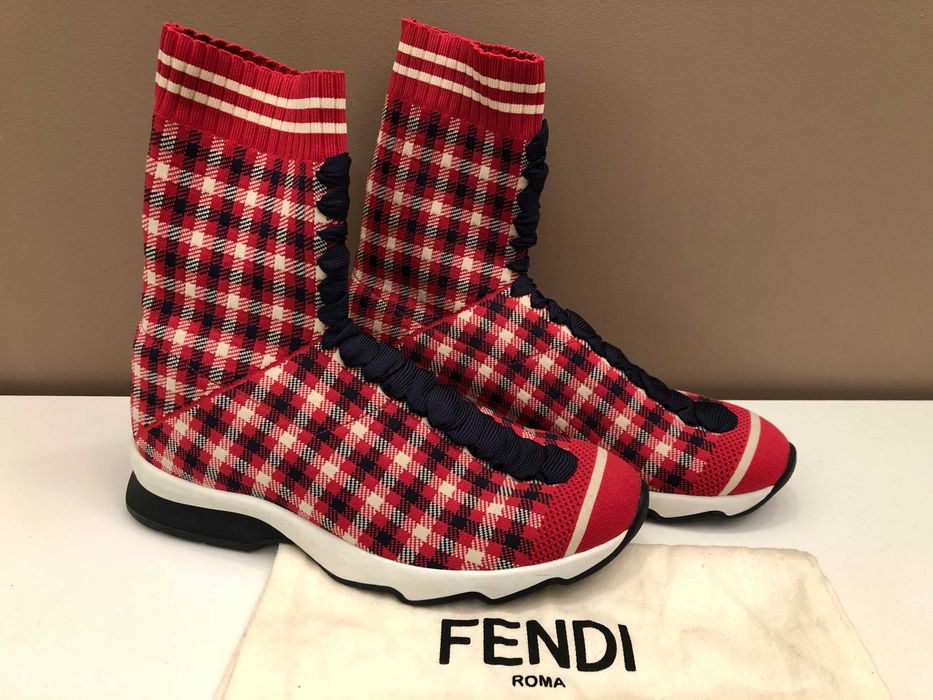 gen balenciaga speed soseta dama 37, full box, retail price 620 euro