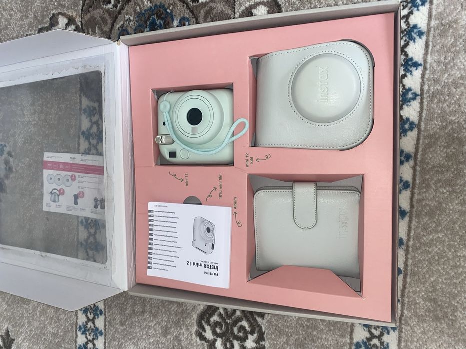 instax mini 12 camera