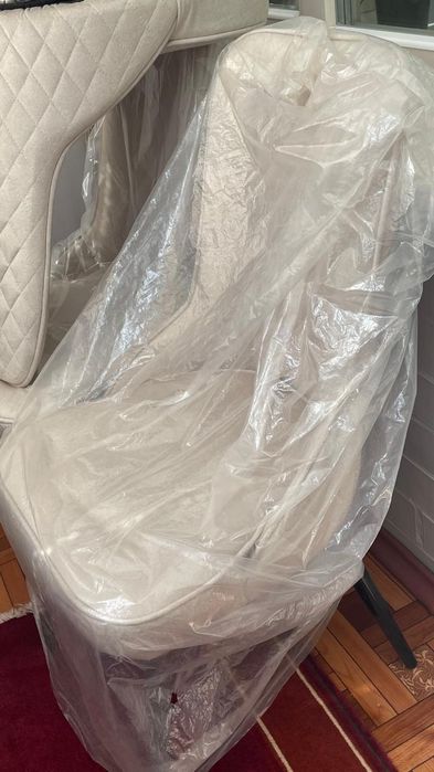 Продам стулья новые