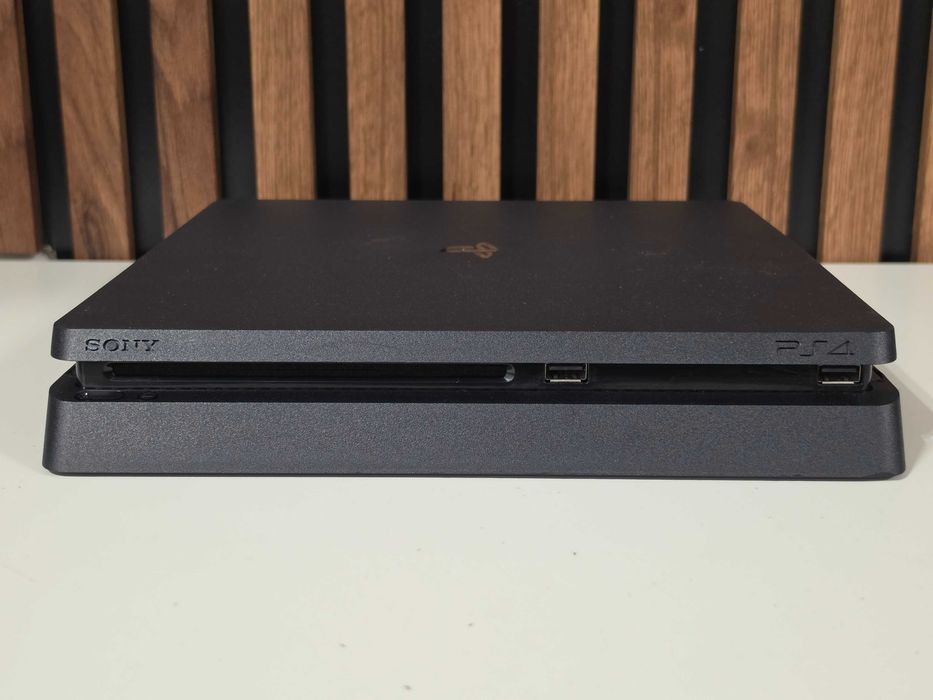 Sony PlayStation 4 slim 1TB