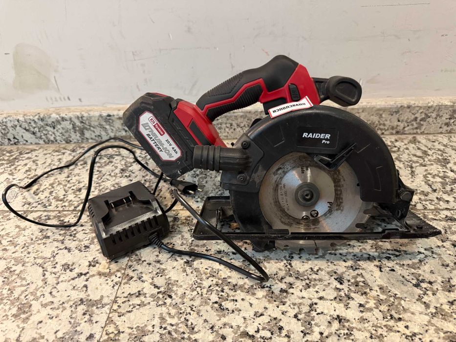 R20 Циркуляр Ø165x20mm 1x4Ah /Зарядно инверторно/Поялник за пластмаса 100W 700°C