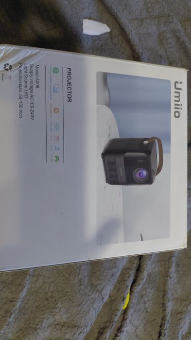 Проектор Umiio A008