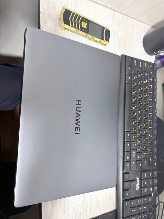 Huawei MateBook D 14