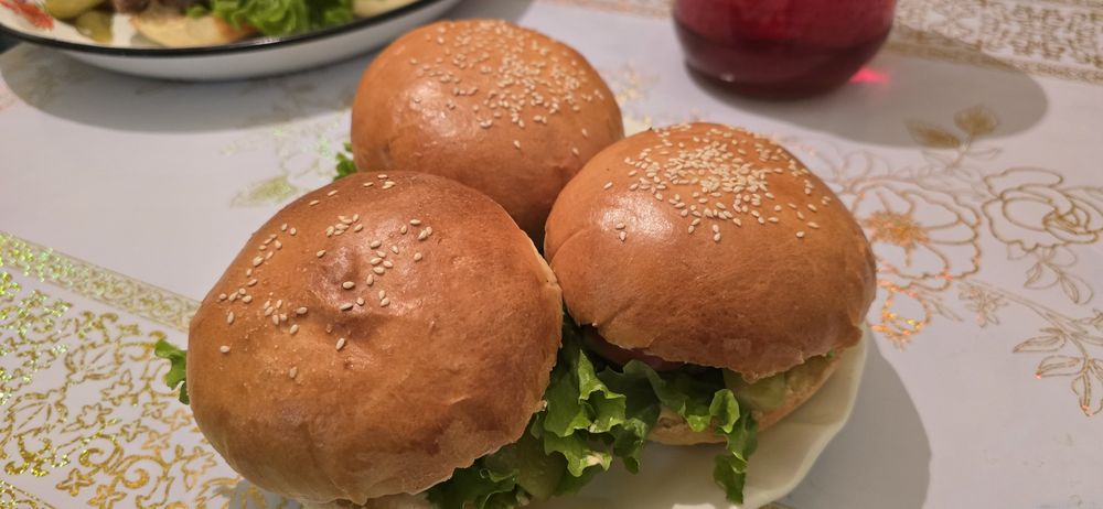 Сочные домашние бургеры — всего 1000₸