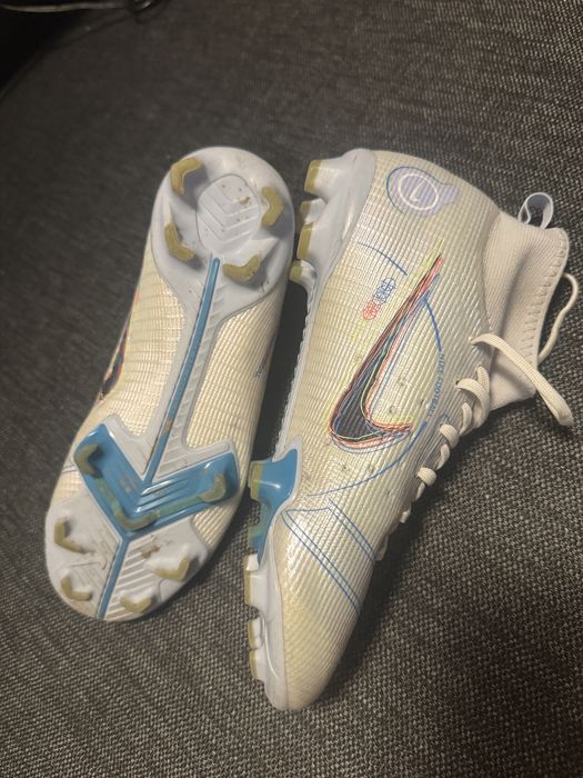 Ghete crampoane iarba/sintetic Nike nr.35.5