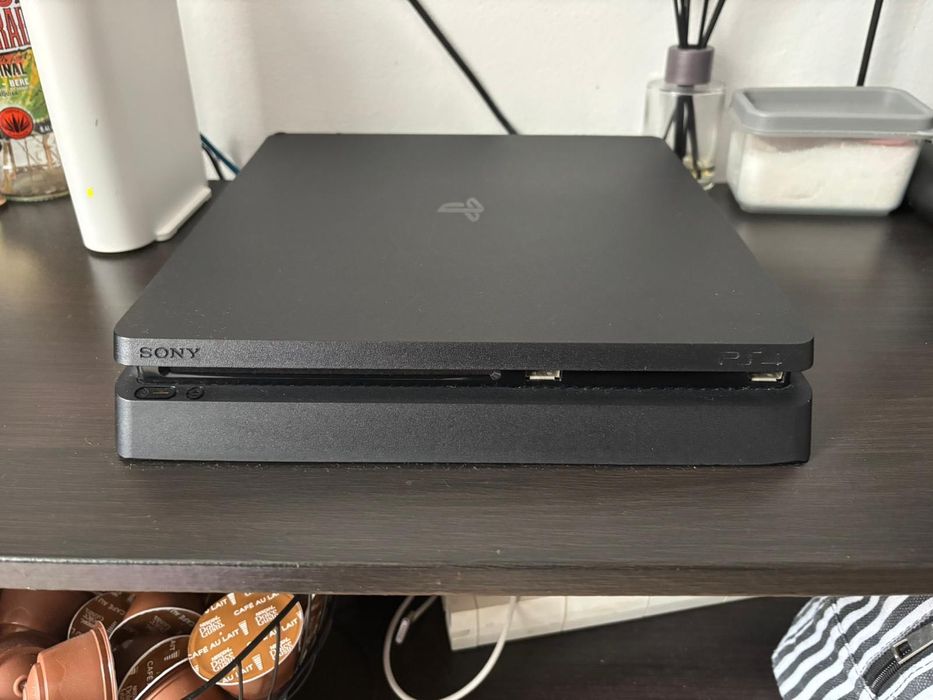 Playstation 4 Slim