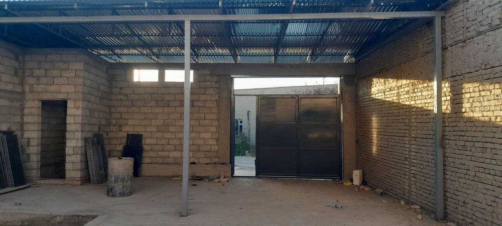 3 so'tixli, 2 ta Korobka Kottej sotiladi