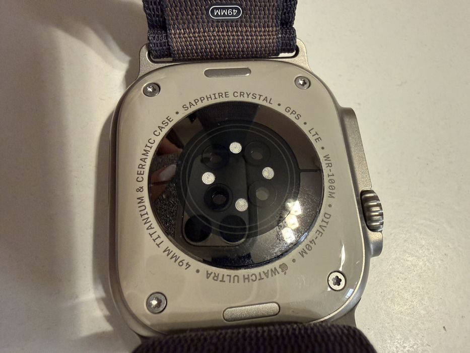 Apple Watch Ultra 2 - 49mm