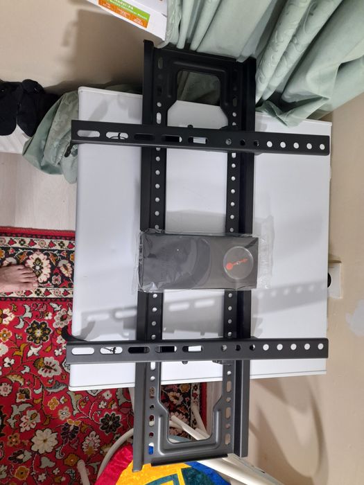 кронштейн для  большого телевизора