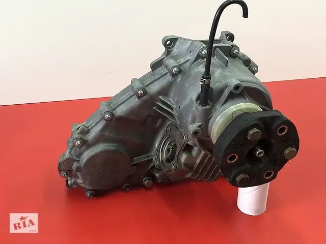 Раздатка BMW X5 E53 рест и до рест