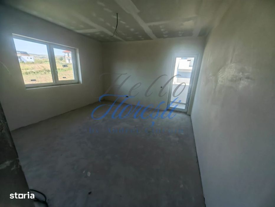 Casa cu 4 camere, in zona Chinteni