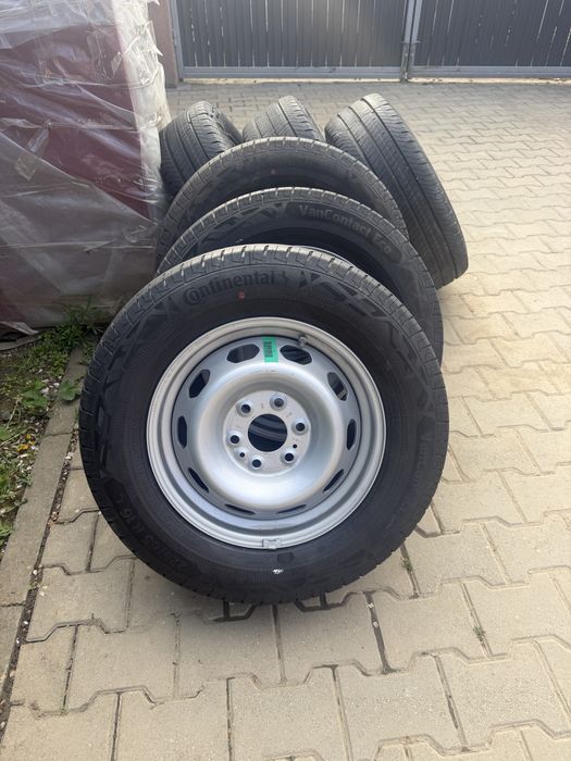 Set de 4 sau 6 roti noi Continental iveco 225/65 16 R