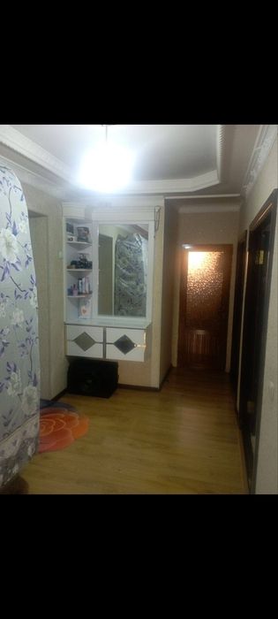 Срочно продаётся 2х комнатная квартира на первом этаж центр Райцентра