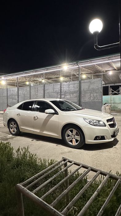 Малибу 1 сотилади