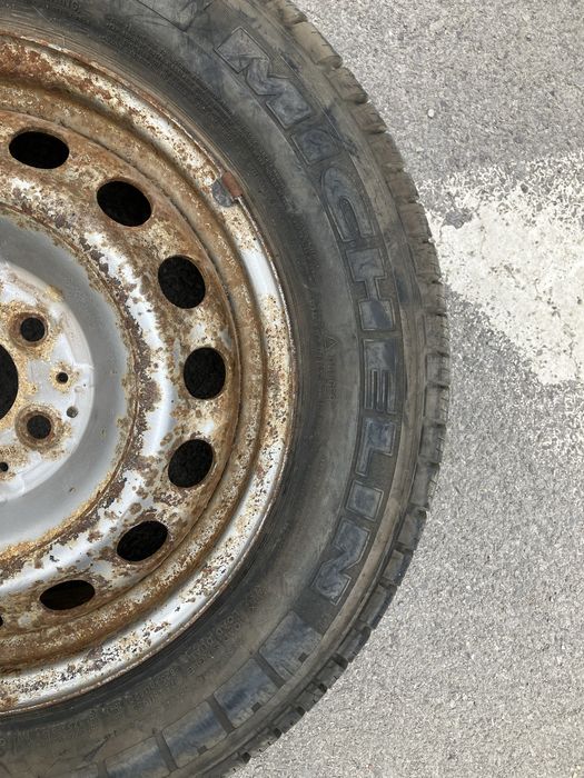 205/65/16 MISHELIN MERCEDES Speinter-Vito