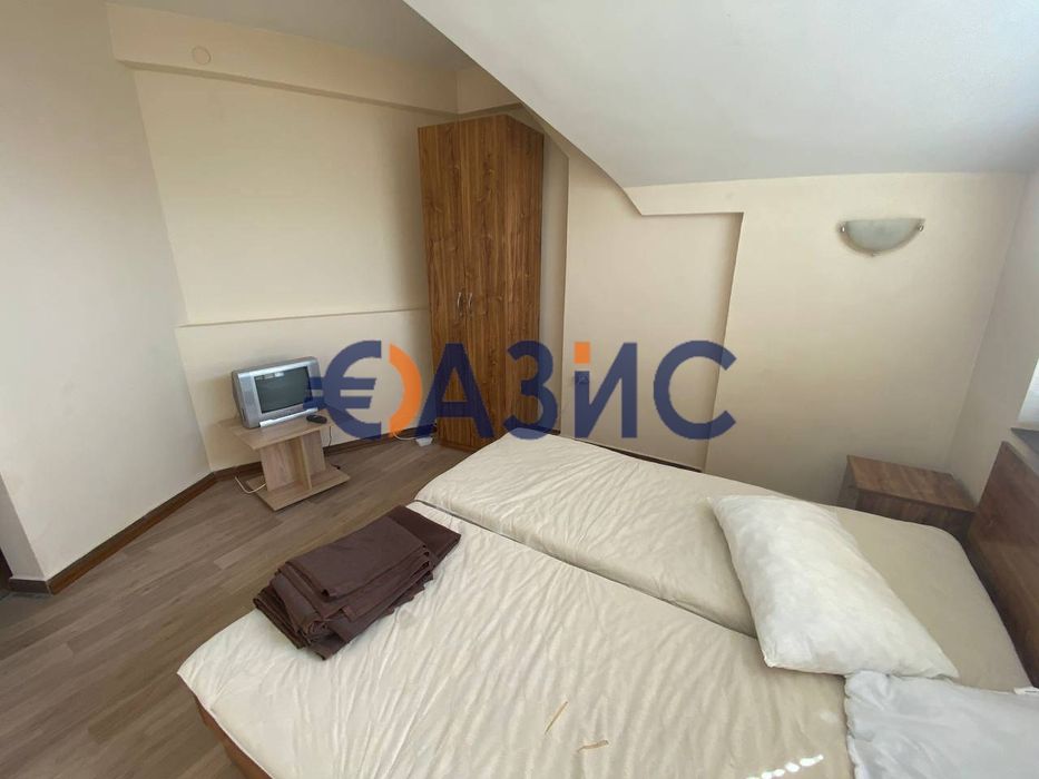 Продава се Хотел в Черноморец - 660 кв.м за 1023 €/кв.м - Снимка #11