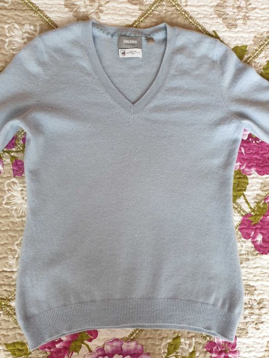 Pulover casmir albastru Galeria