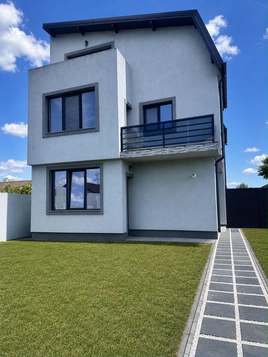 Vând casă duplex