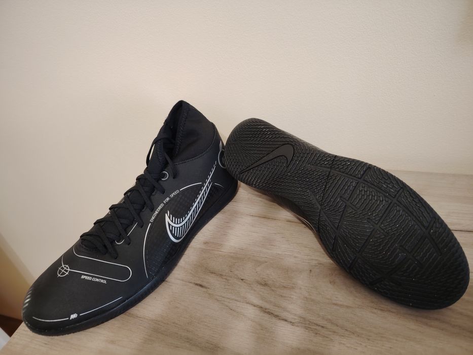 Ghete fotbal sala Nike mercurial superfly 8 club Nr 44