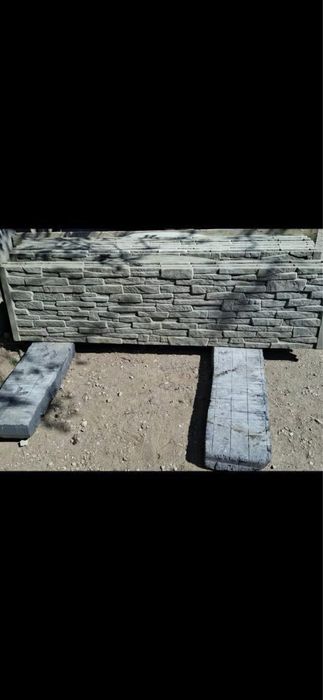 Placi/stâlpi din beton