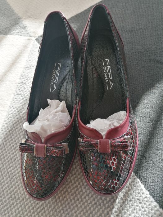 Дамски обувки/естествен лак