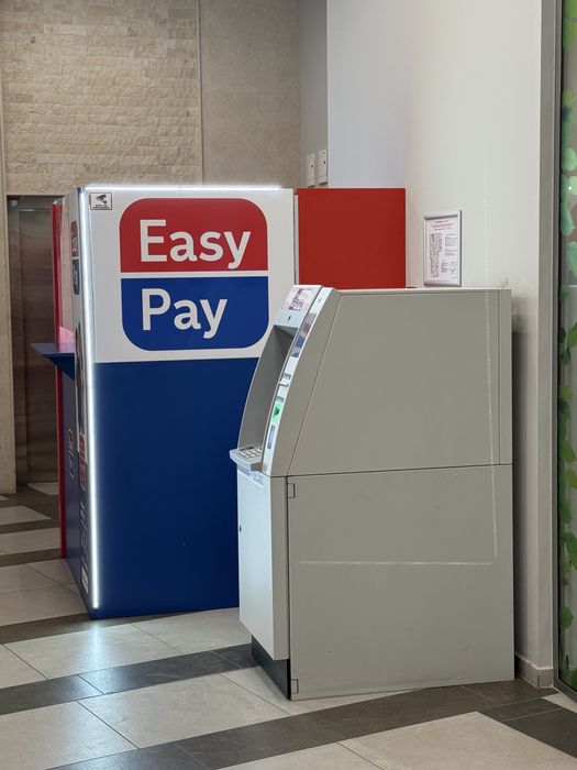 Продавам масивна  бутка