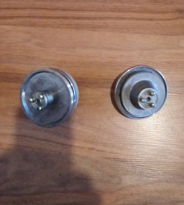 Vând tamburi pentru magnetofonul Elfa201-3 Stereo