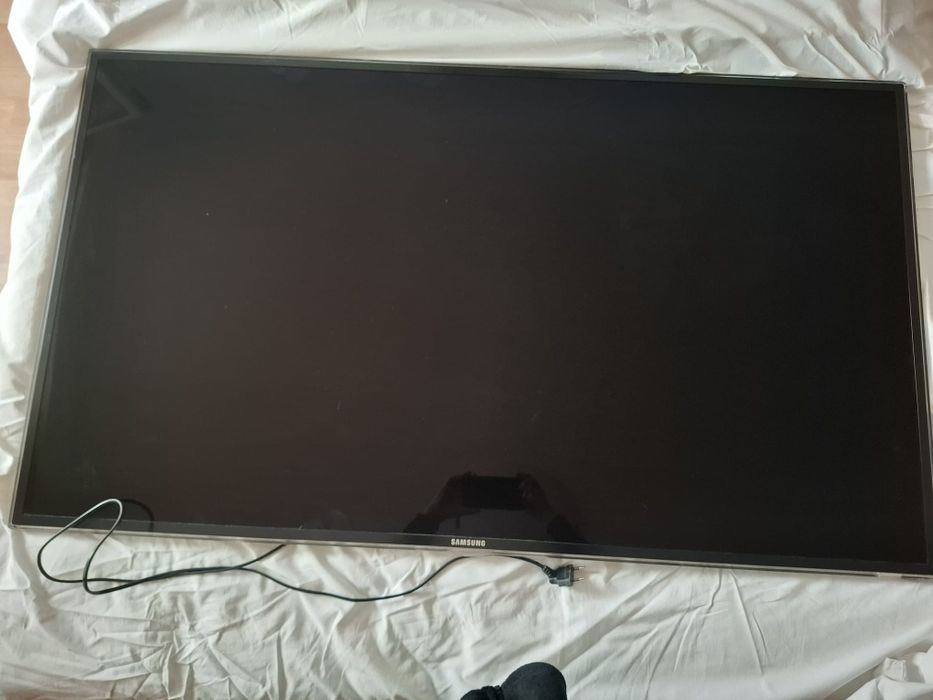 Vând tv Samsun Smart