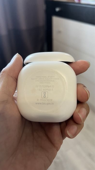 Чехол от наушников