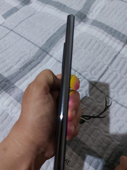 Самсунг А52 (4/128)